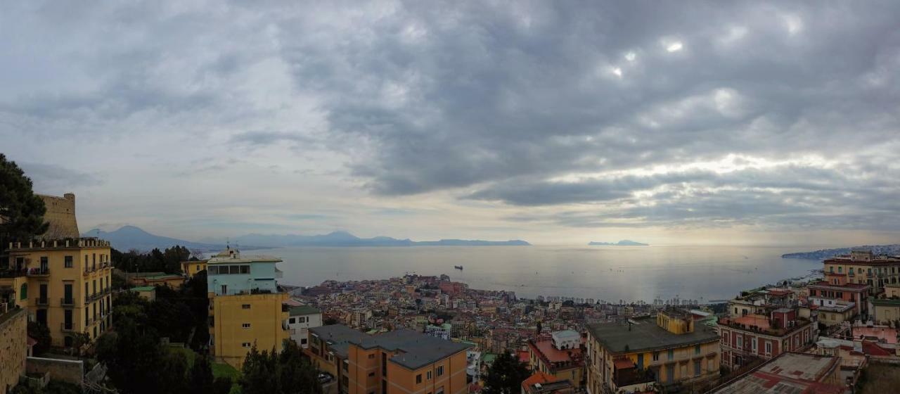 Appartamento Panoramico "Il Glicine" 나폴리 외부 사진